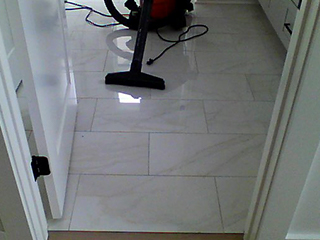 Tiled floor (standard photo)
