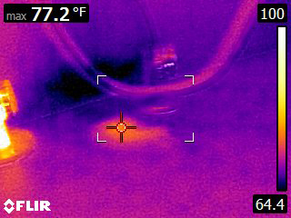 Cabinet under a kitchen sink (thermal)